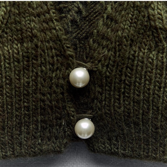 NWT ZARA Deep Olive Green L/S Open V Back Pearl Embellished Sweater SZ: XL - Picture 5 of 5